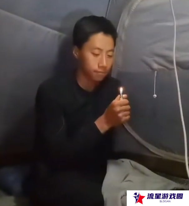 博主骑行途中收养猫咪 两个月涨粉百万一切竟早已命中注定